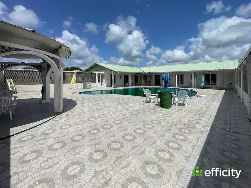 Maison, 250 m²