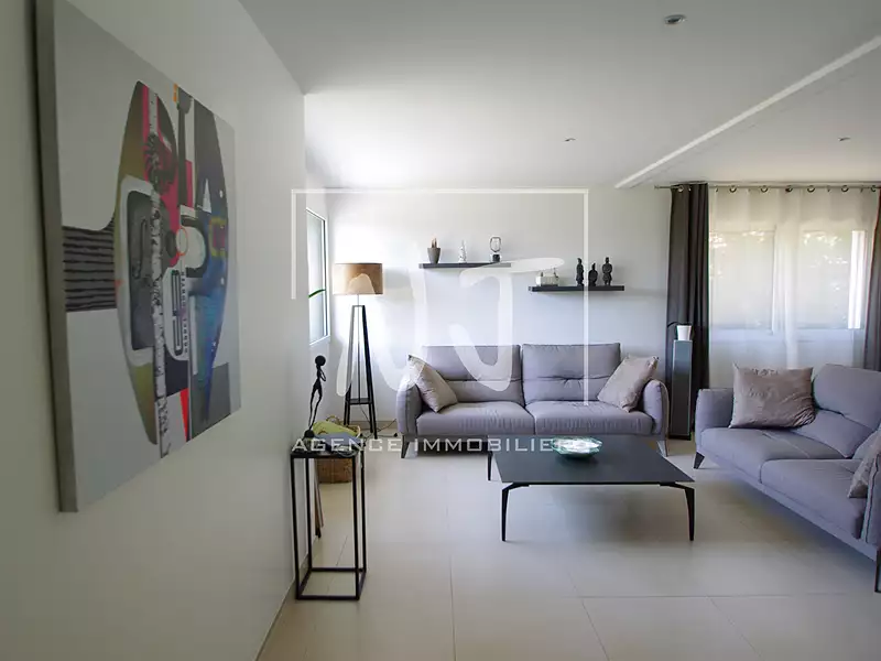 Maison, 186 m²