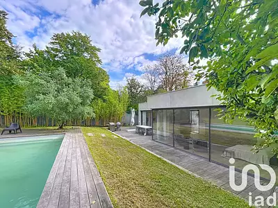 Maison, 197 m²