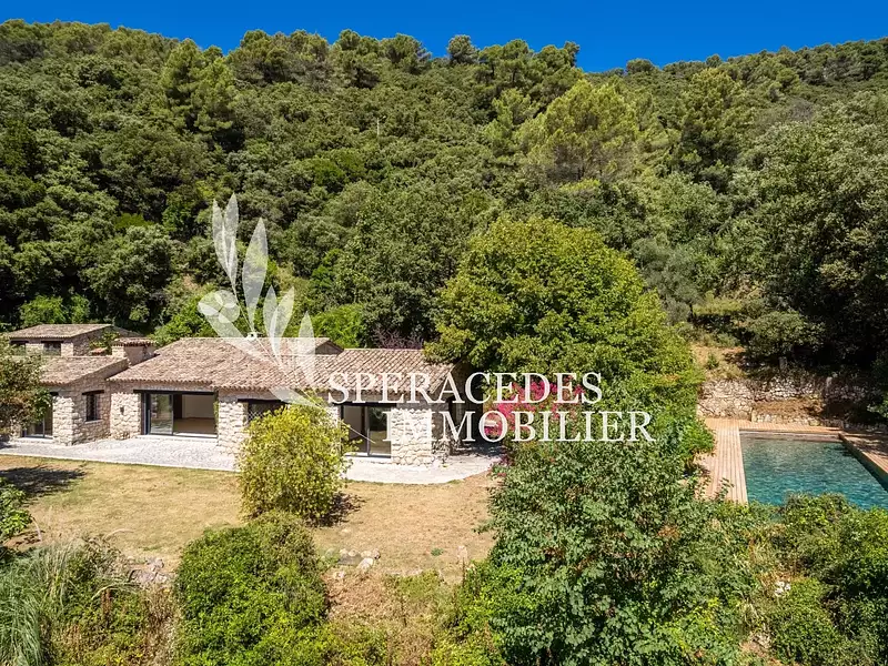 Maison, 300 m²