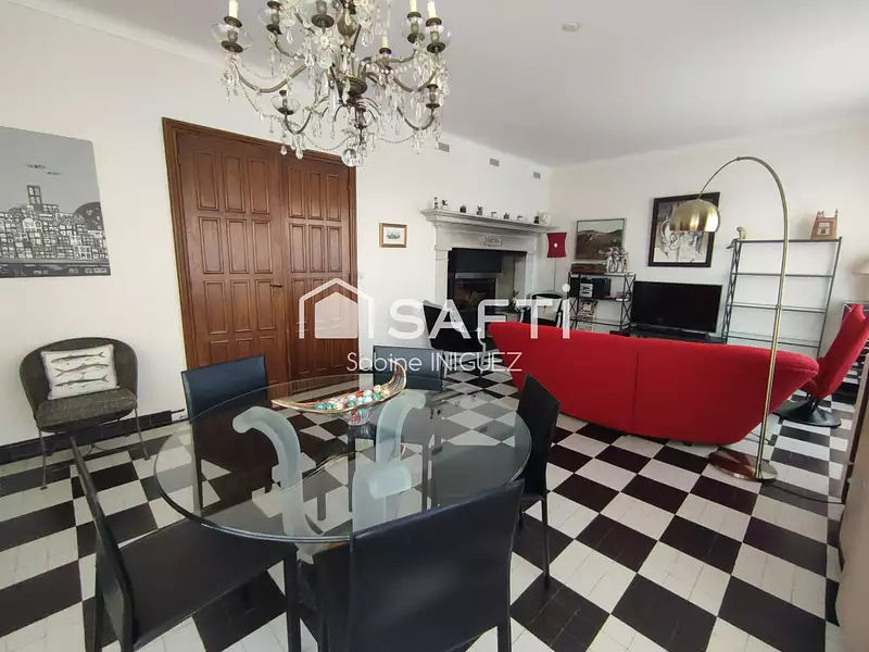 Maison, 169 m²
