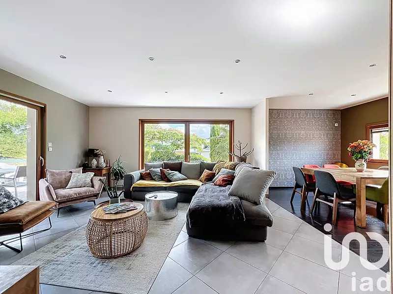 Maison, 215 m²