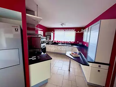 Maison, 330 m²