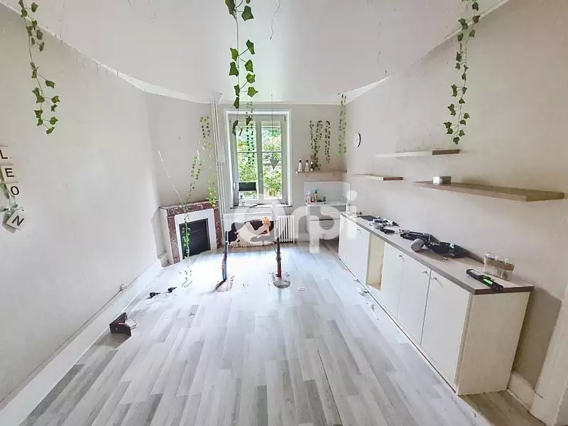 Maison, 240 m²