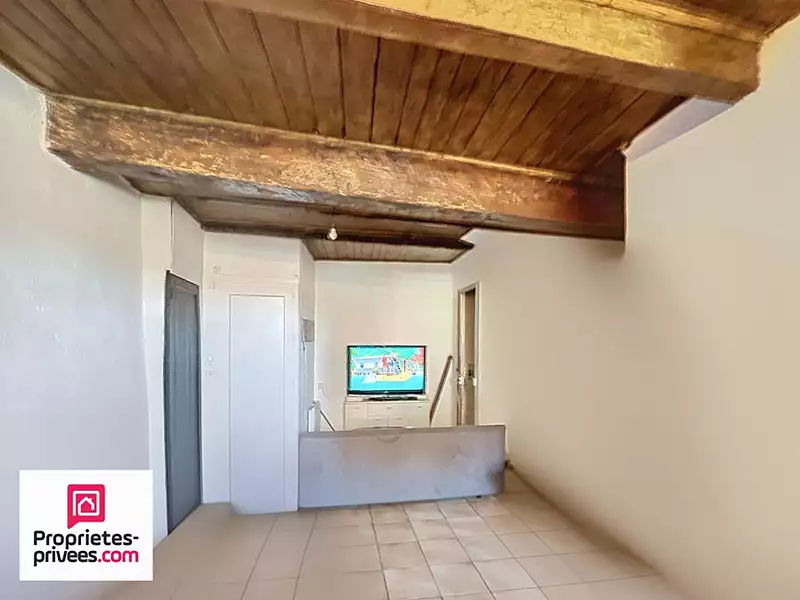 Immeuble, 220 m²