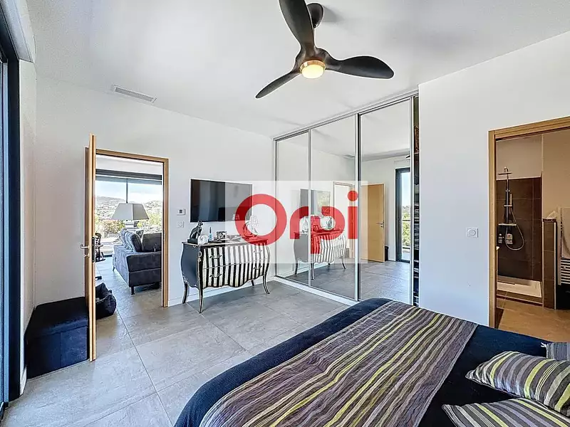 Appartement, 157 m²