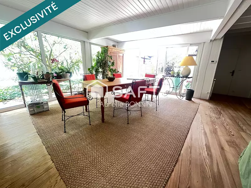 Maison, 157 m²