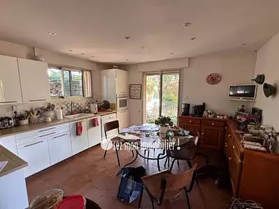 Maison, 270 m²