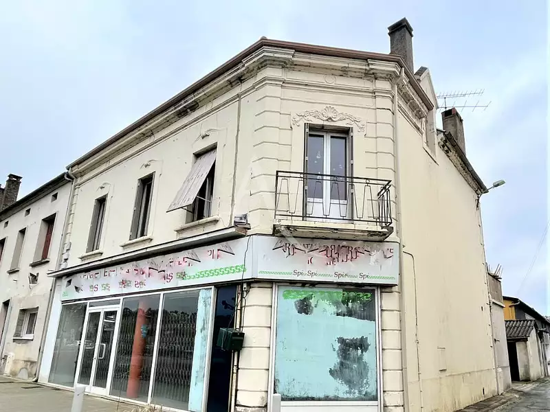 Immeuble, 90 m²