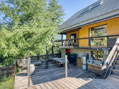 Maison, 166 m²