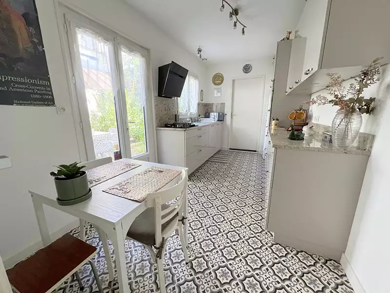 Maison, 210 m²