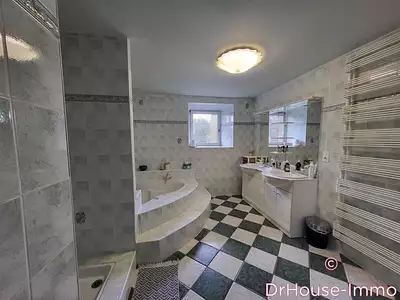 Maison, 343 m²