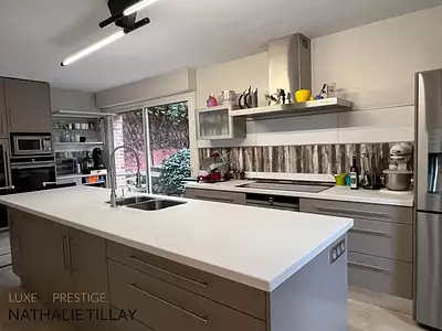 Maison, 250 m²