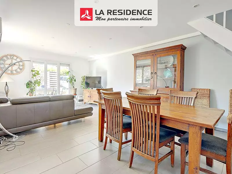 Maison, 99 m²
