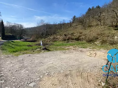 Terrain, 2 040 m²