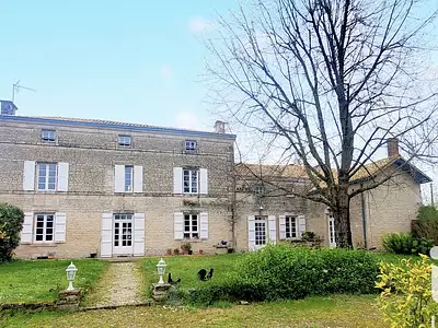 Maison, 303 m²