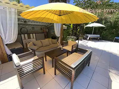 Maison, 235 m²