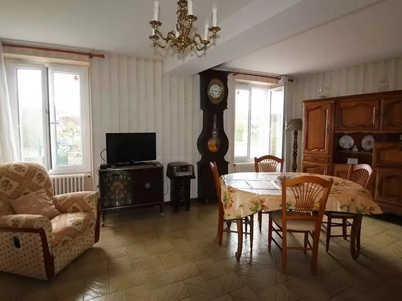 Maison, 99 m²
