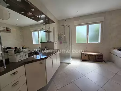 Maison, 229 m²