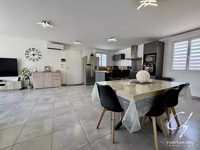 Maison, 93 m²