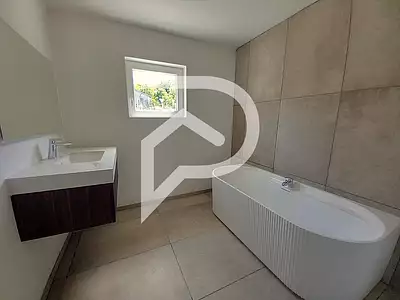 Maison, 99 m²