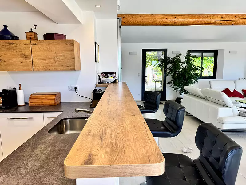 Maison, 240 m²