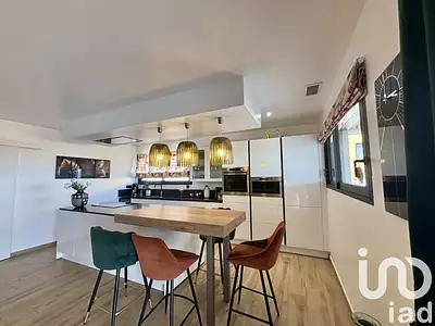Maison, 153 m²