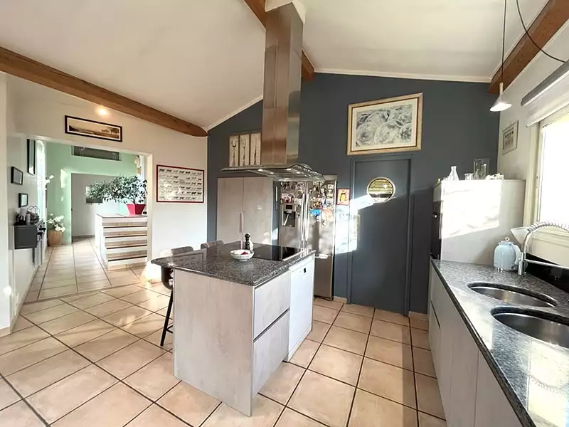Maison, 180 m²