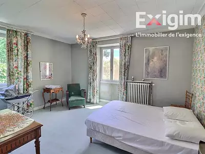 Maison, 330 m²
