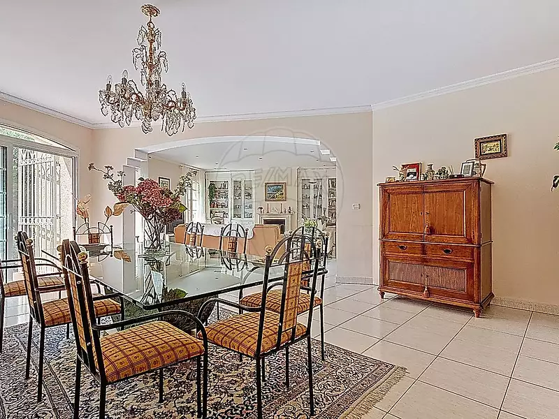 Maison, 310 m²