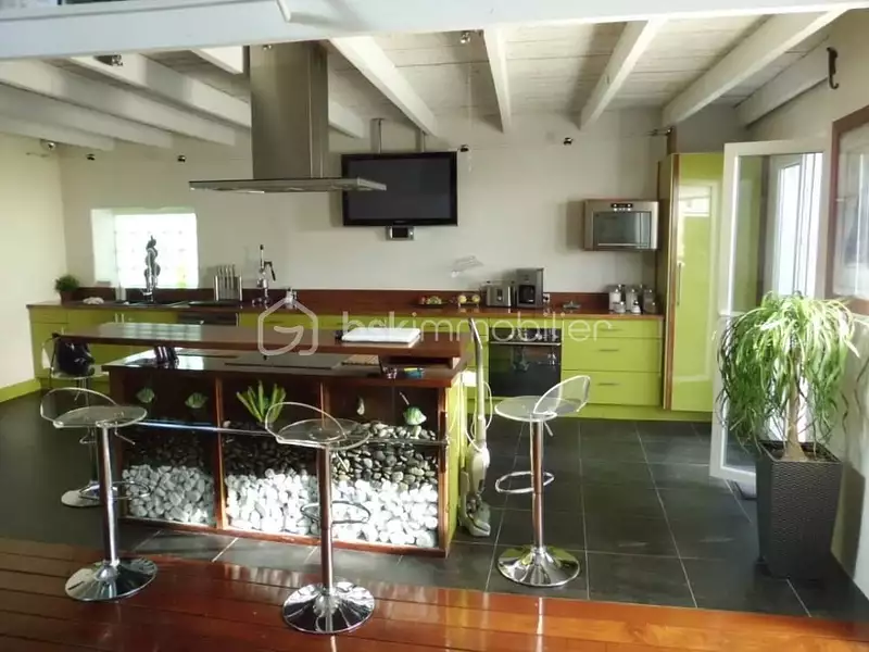 Maison, 208 m²