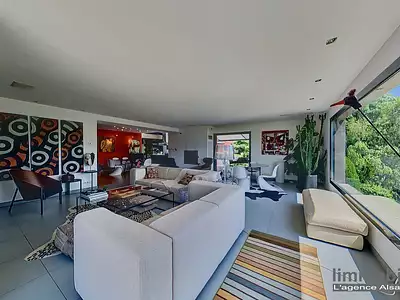 Maison, 270 m²