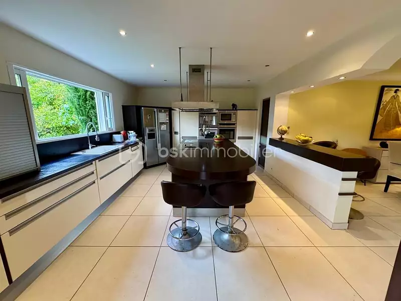 Maison, 191 m²
