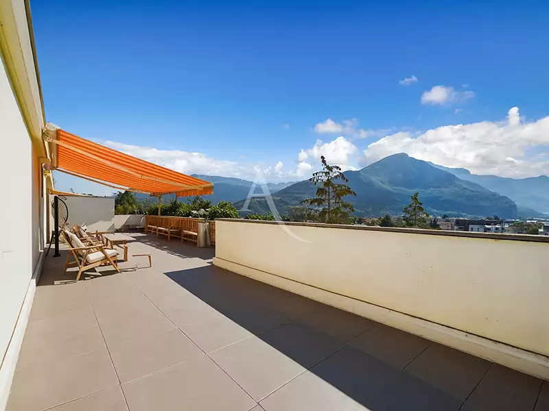 Appartement, 196 m²