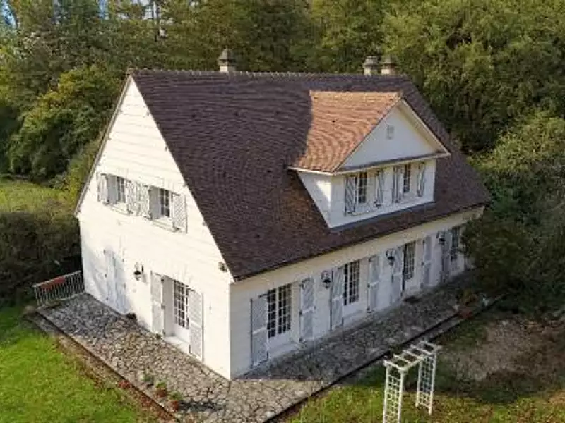 Maison, 235 m²