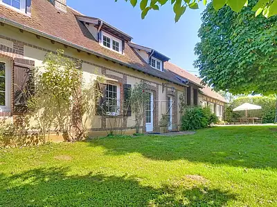 Maison, 317 m²