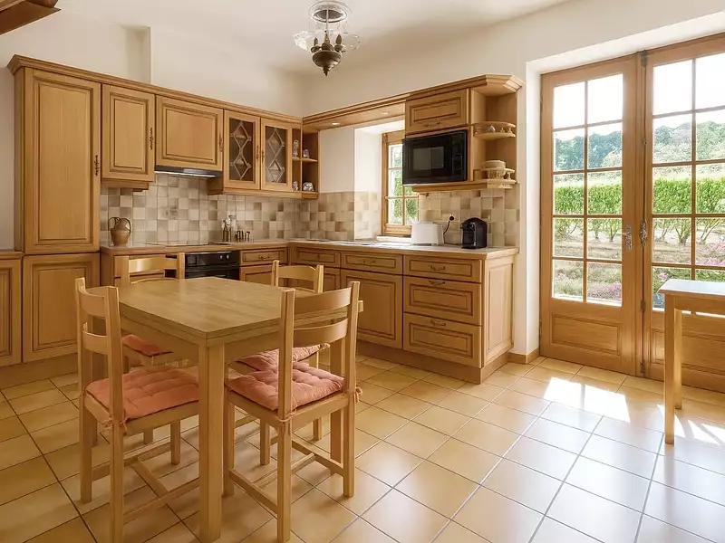 Maison, 230 m²