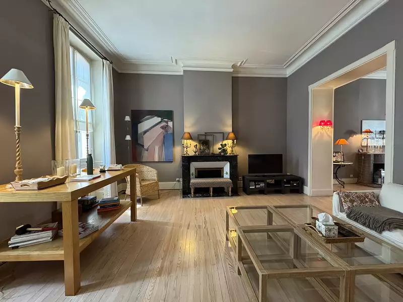 Maison, 225 m²