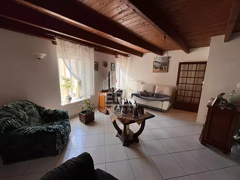 Maison, 210 m²