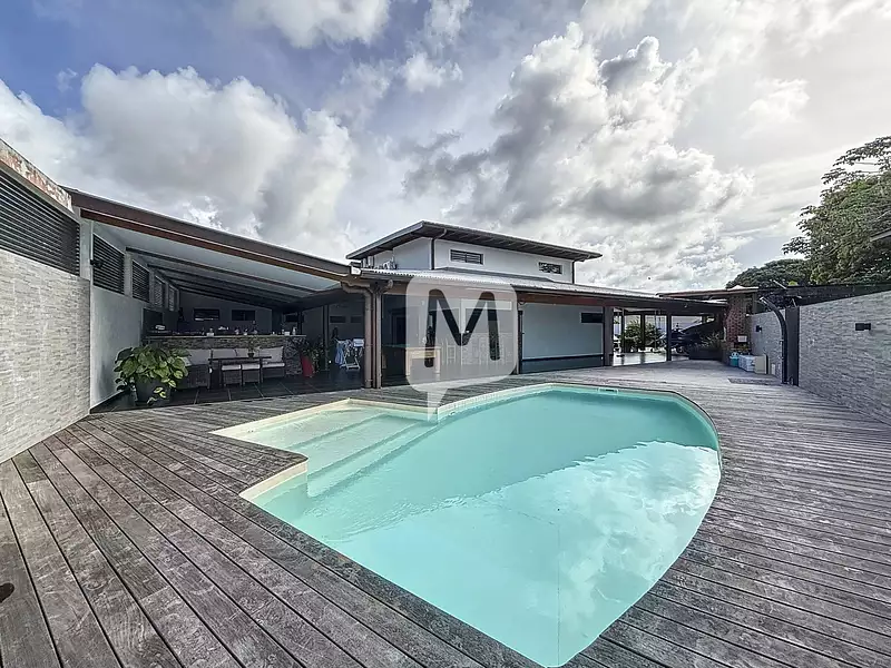 Maison, 236,37 m²