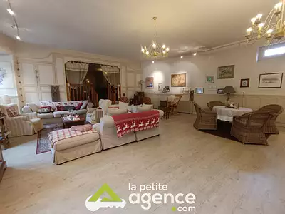 Maison, 348 m²
