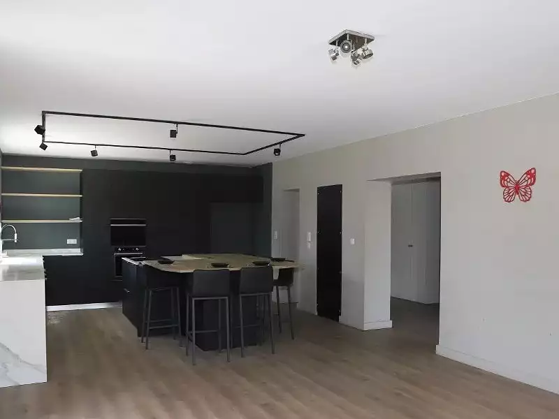 Maison, 180 m²