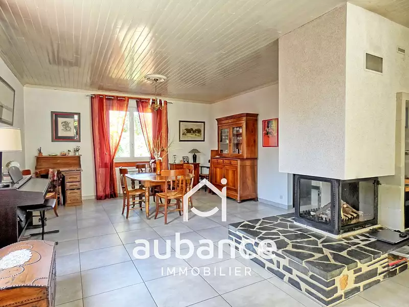 Maison, 220 m²