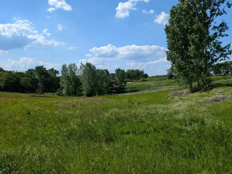 Terrain, 12 670 m²