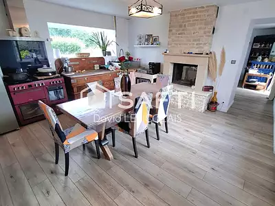 Maison, 163 m²