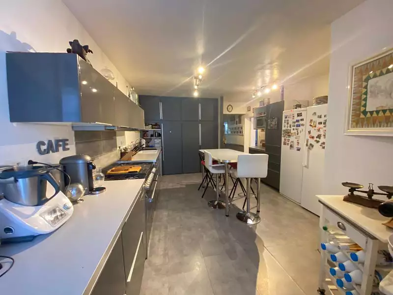 Maison, 346 m²