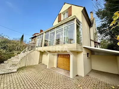 Maison, 148 m²