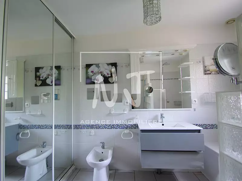 Maison, 148 m²