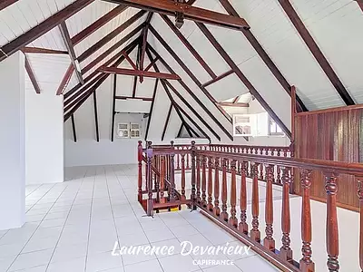 Maison, 204 m²
