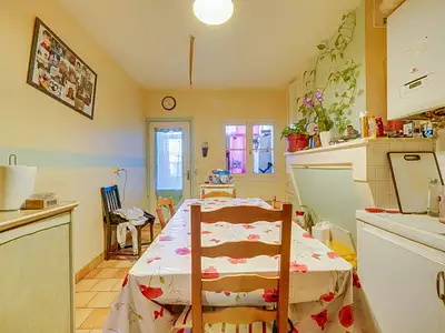 Immeuble, 175 m²